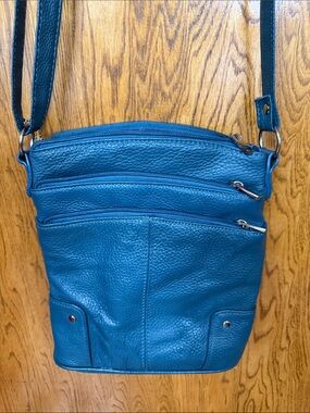 Roma Leather Cal Wyn bag. NWOT